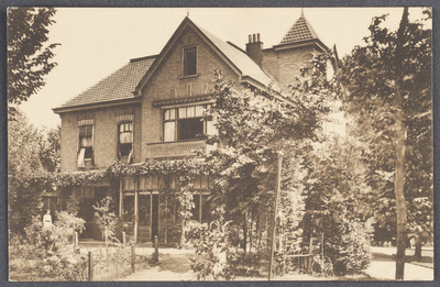 18353 Gezicht op het huis Rodestein (Sitiopark 10) te Doorn.